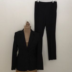 Liz Claiborne Studio 3 items Suit
